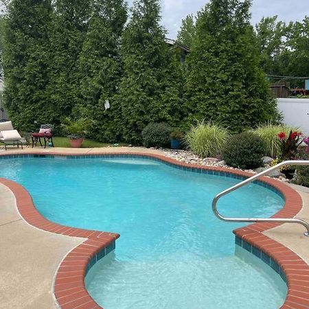Fenton Oasis Apartment Bagian luar foto