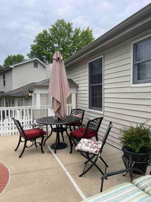 Fenton Oasis Apartment Bagian luar foto